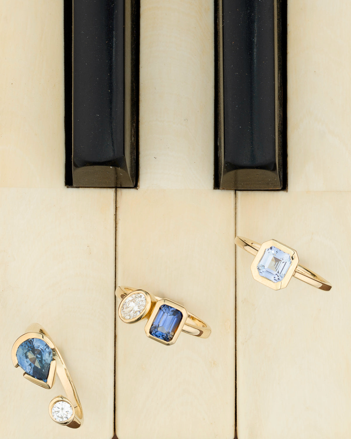 BI COLOR SAPPHIRE AND DIAMOND TOI ET MOI