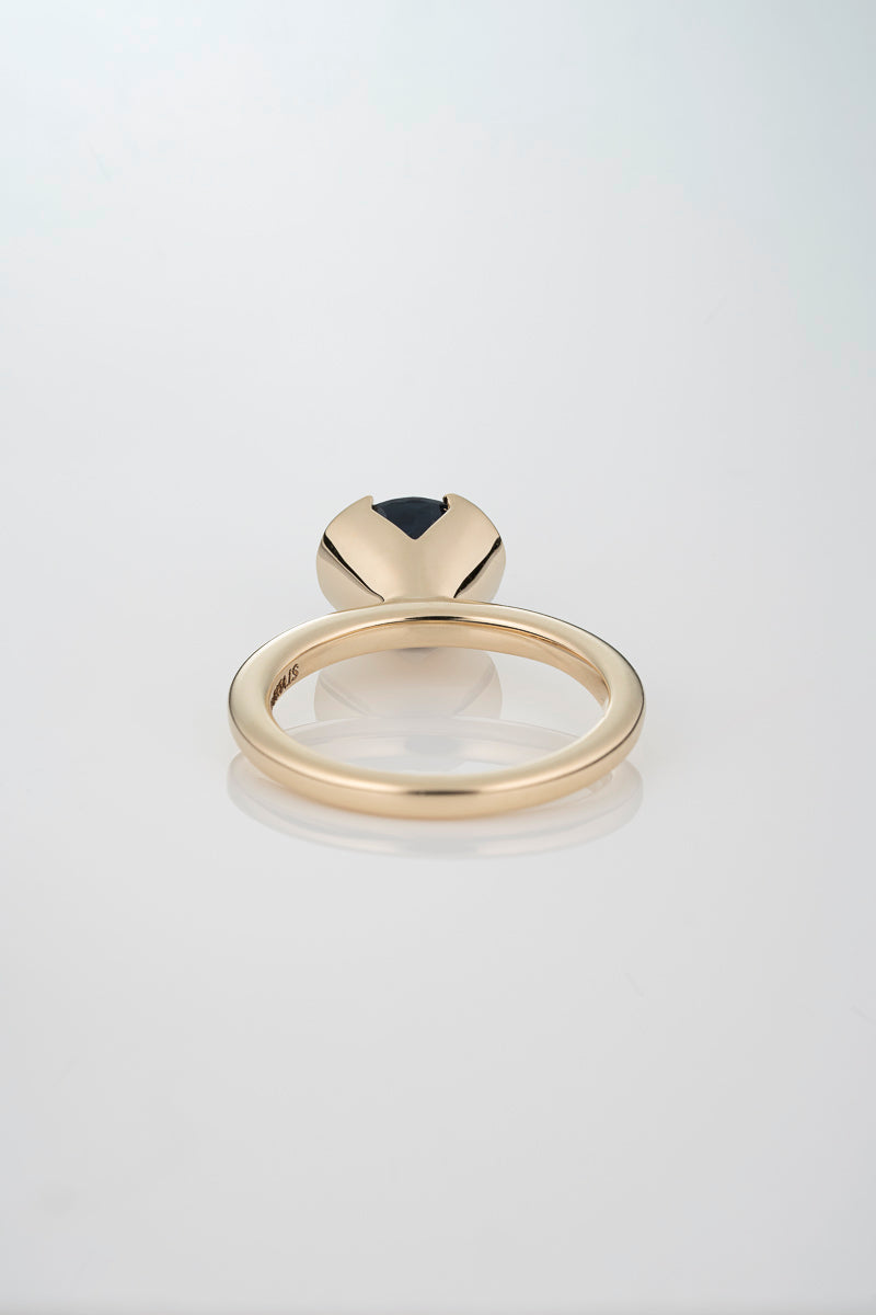 SPLIT BEZEL SAPPHIRE SOLITAIRE