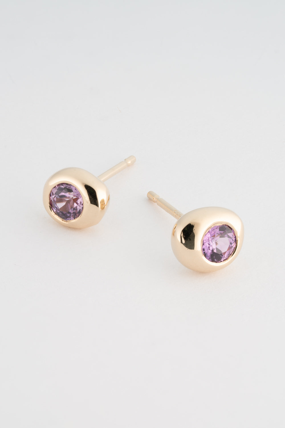 SAPPHIRE PEBBLE STUDS