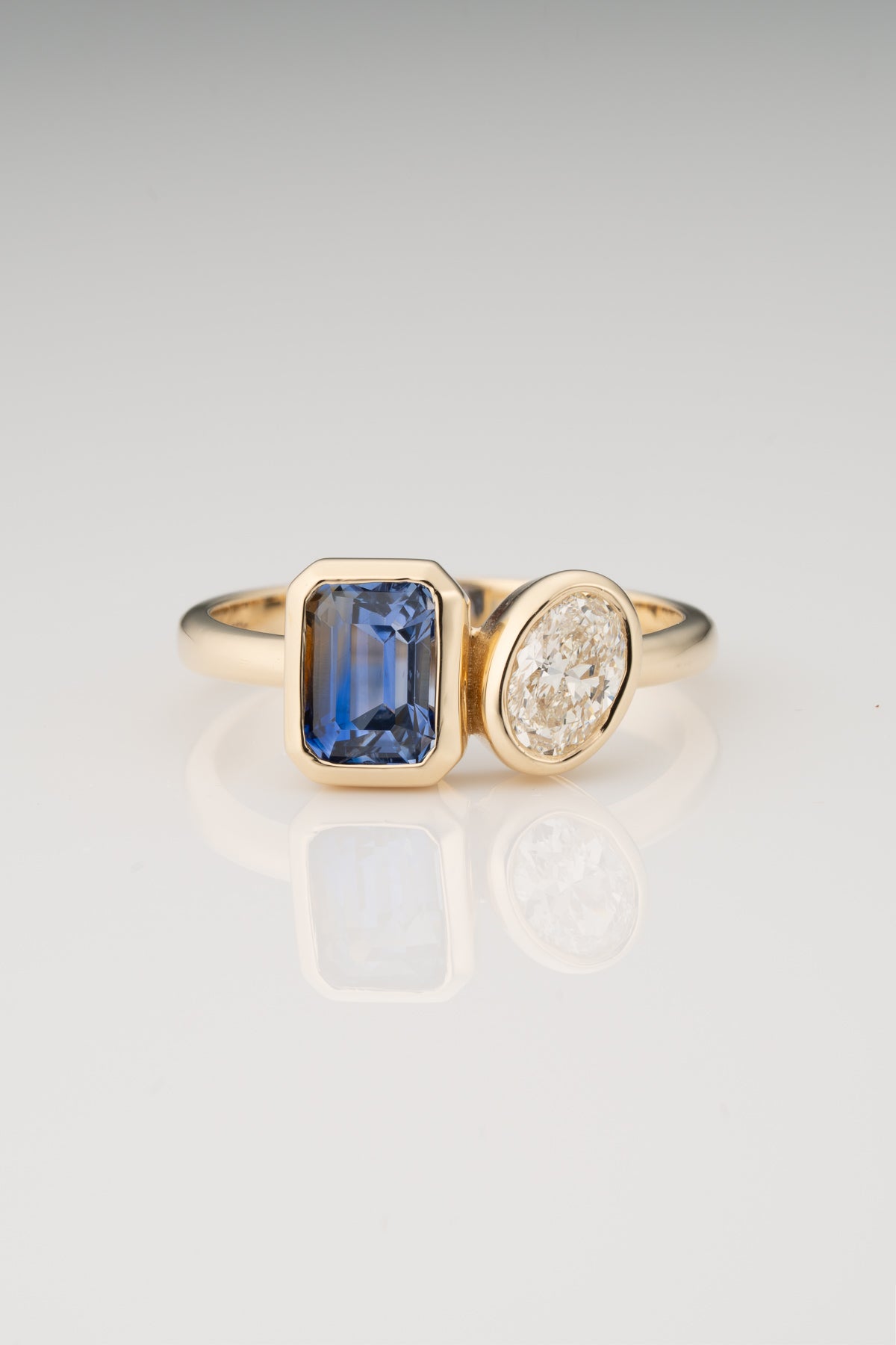 BI COLOR SAPPHIRE AND DIAMOND TOI ET MOI